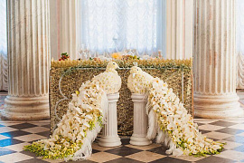  Цветы в оформлении церемонии венчания